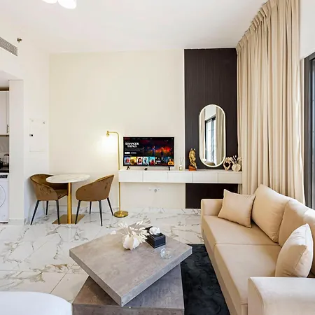 Trendy Dubailand Studio For Stylish Travelers Exterior photo