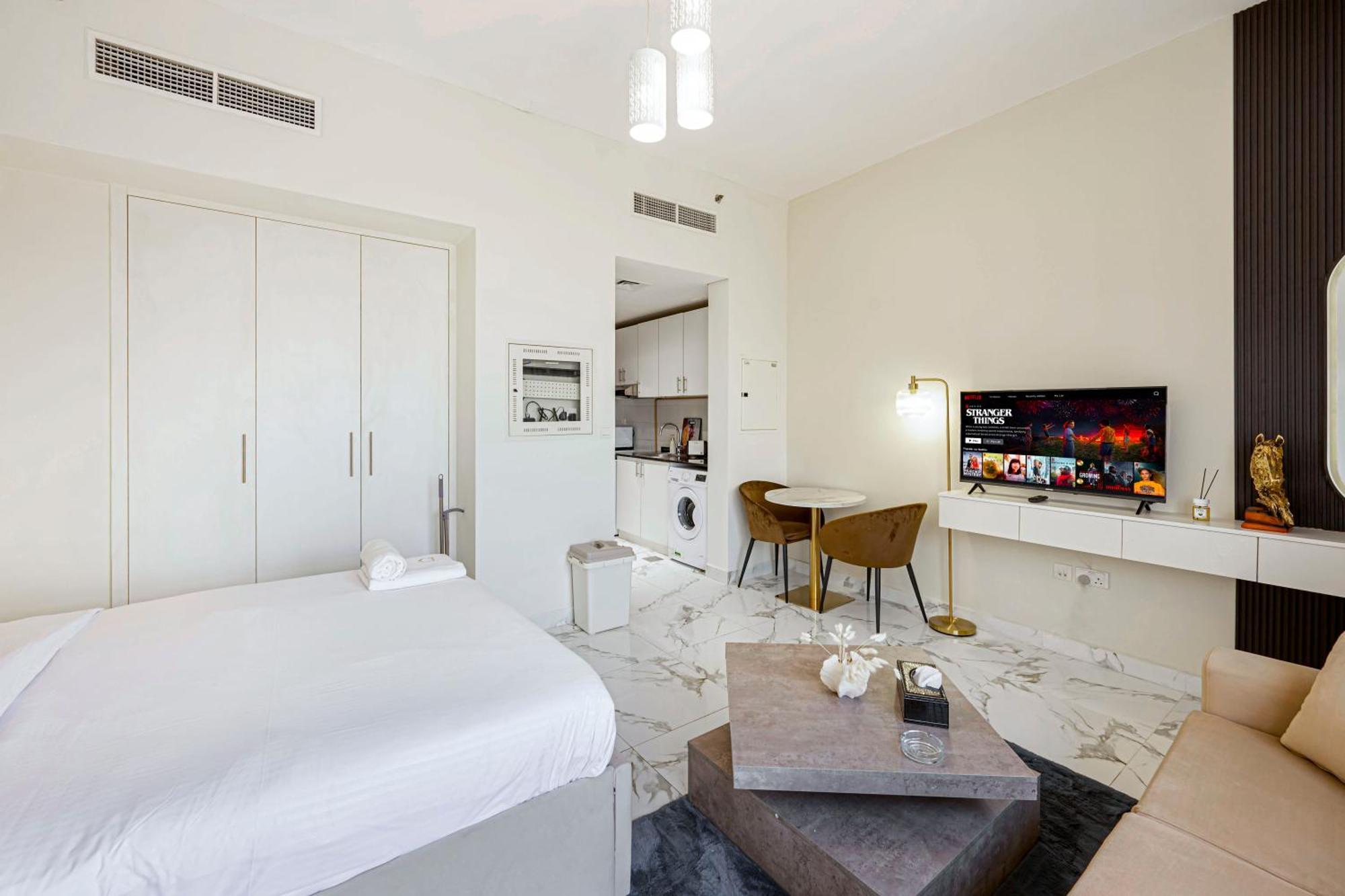 Апартаменти Trendy Dubailand For Stylish Travelers *